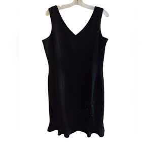 EUC Stunning Studio I Elegant Black Sleeveless Dress Beaded Floral 14P Stunning